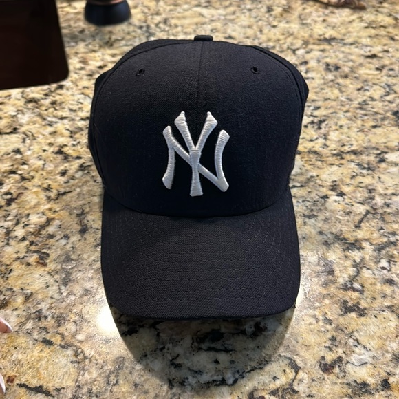 Other - Yankee hat